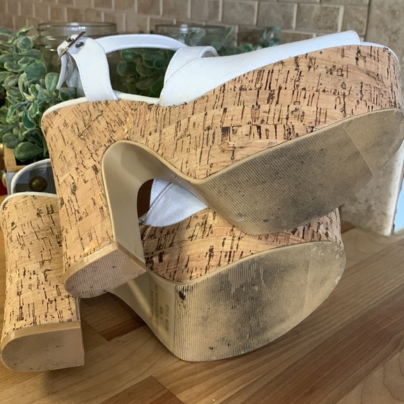 Wet Seal White Canvas Chunky Block Cork Heel Platform Sandals - Picture 10 of 13